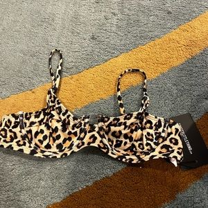 Pretty Little Thing Bikini top